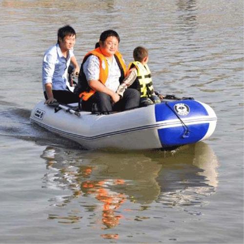 克拉玛依公园游玩充气漂流船